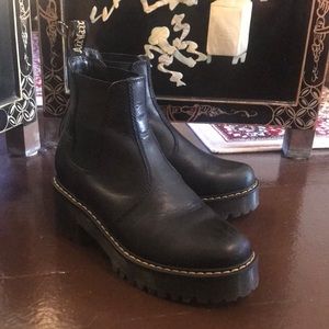 Dr Martens Rometty Chelsea boot